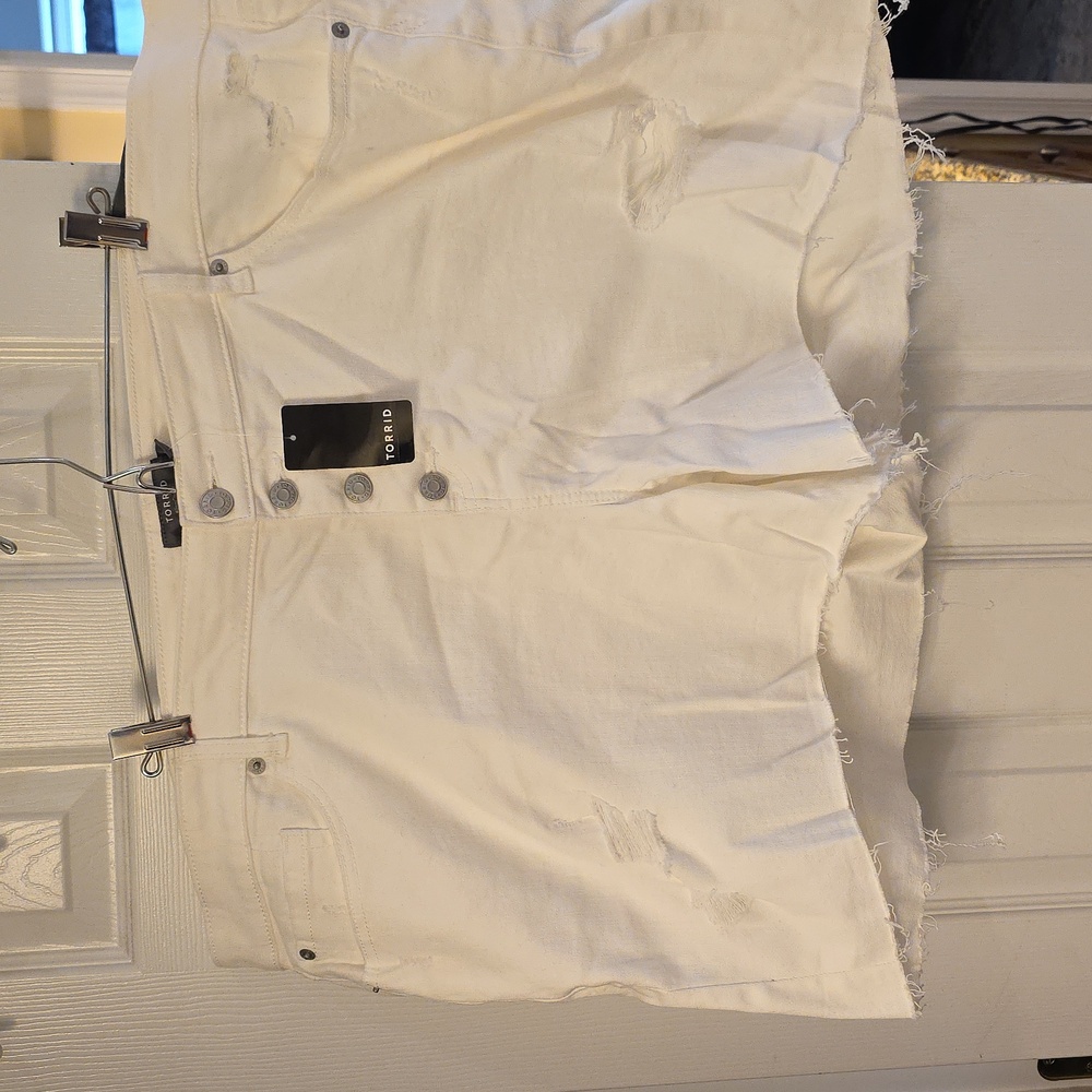 Torrid White Distressed Button-Fly Shorts